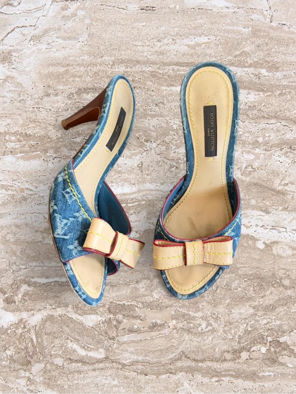 RARE Louis Vuitton Denim Monogram Bow Kitten Heel Mules Sandals Slides & Box
